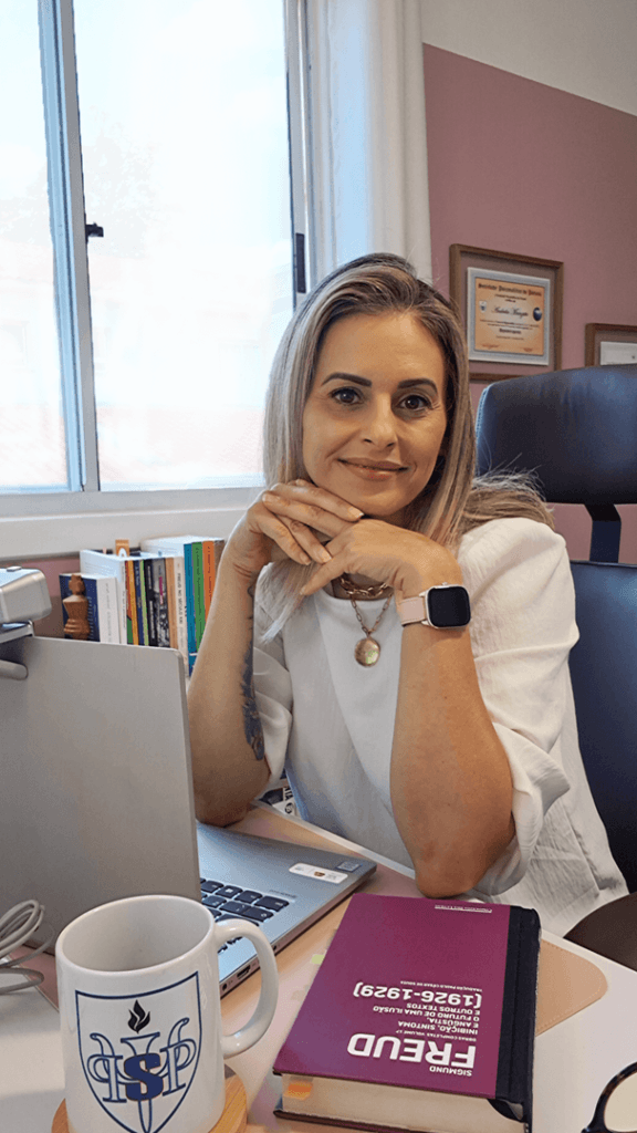 Andreia Manzato psicanalista